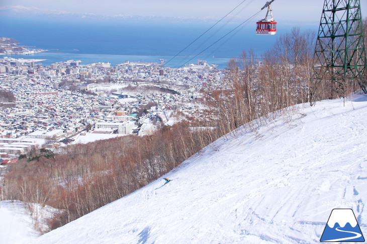 小樽天狗山ロープウェイスキー場 積雪たっぷり！絶景春スキー☆